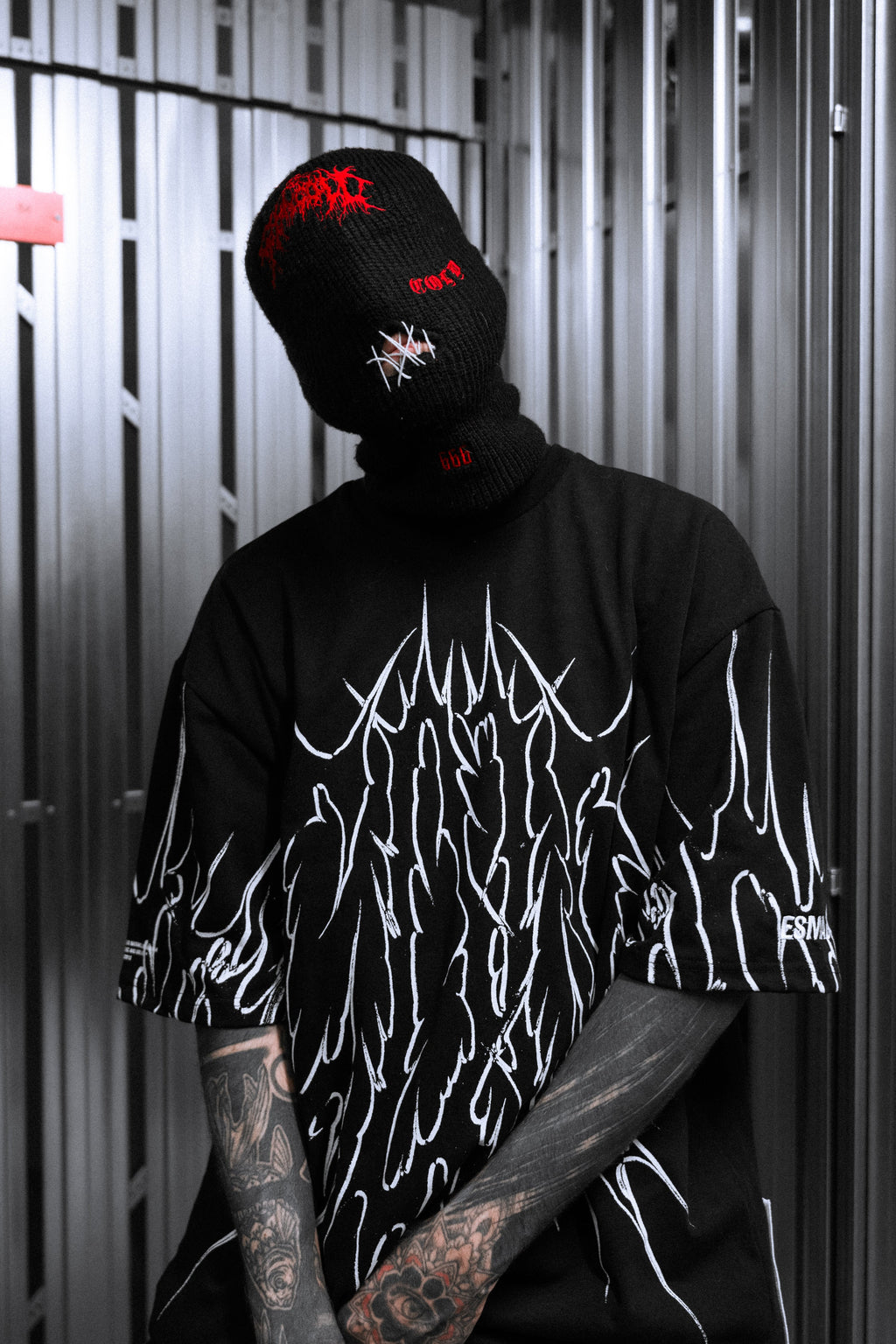 Black Razor (Black) - Heavy Oversized T-Shirt (250GSM)