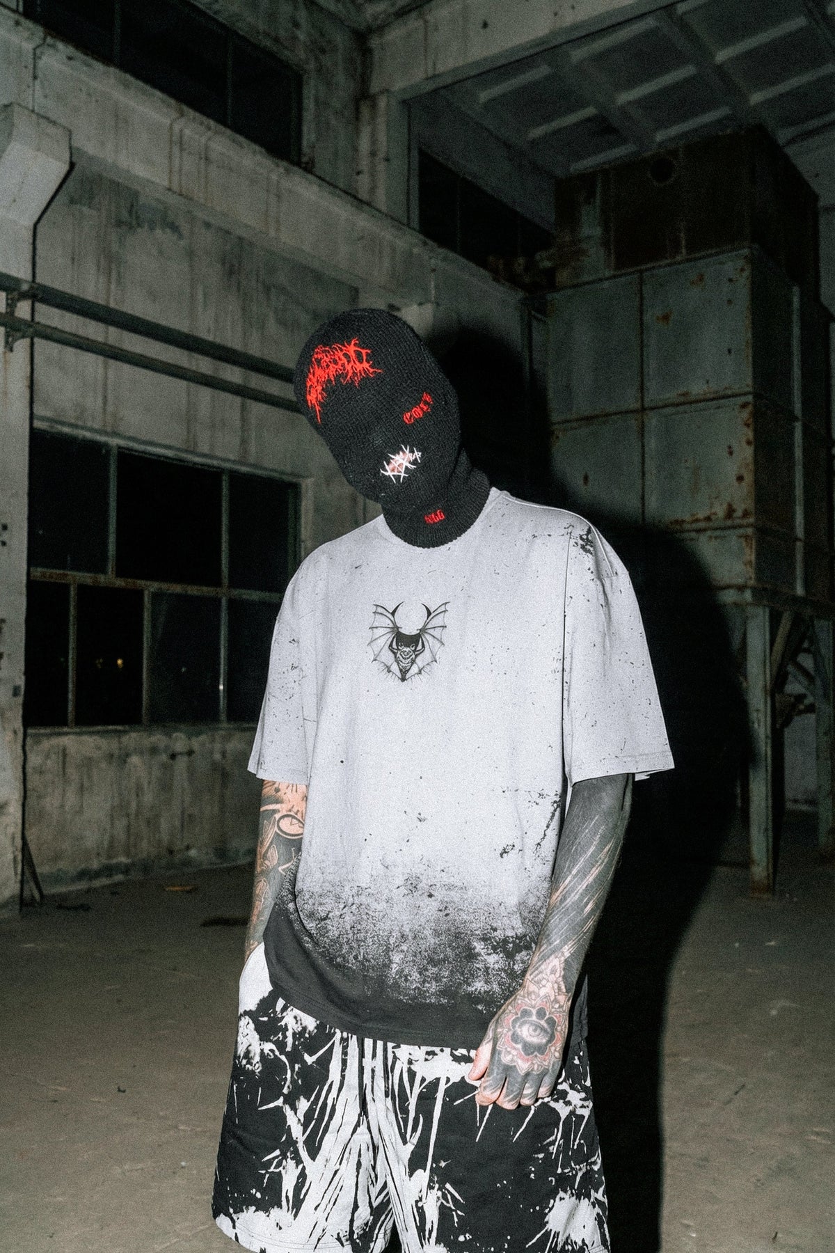 Moonthirst (Grey Grunge) - Oversized T-Shirt (200GSM)