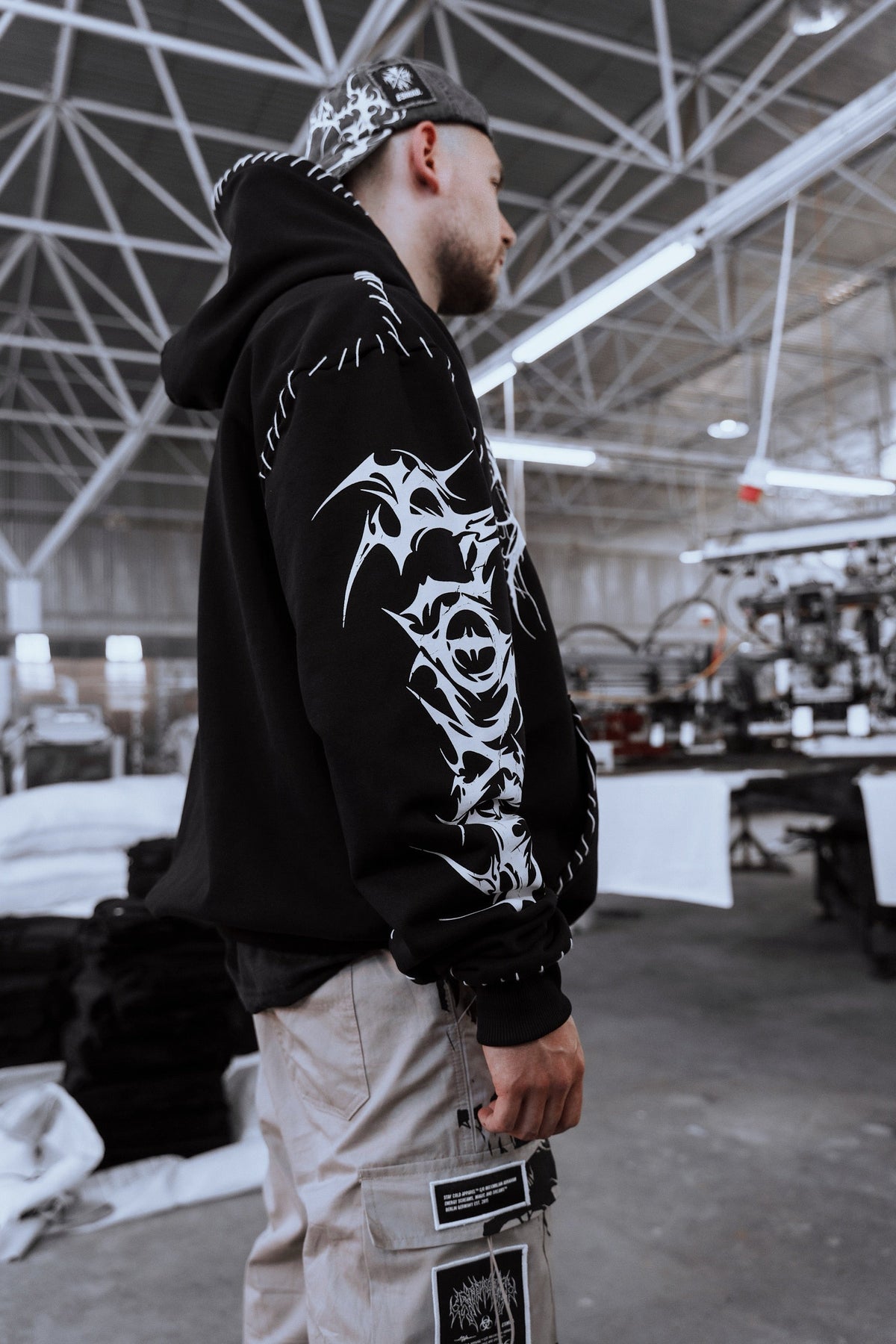 Void Woven - Heavy Oversized Hoodie (Black) 400GSM